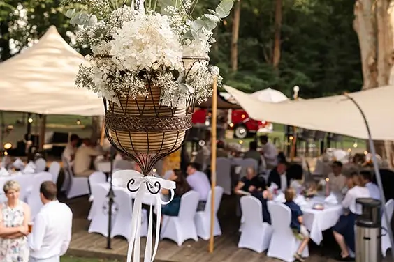 Hochzeitsfeier im Freien